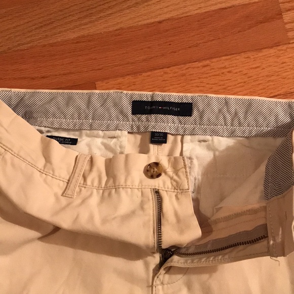 Tommy Hilfiger classic fit chino pants - Picture 2 of 3